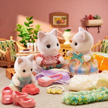Load image into Gallery viewer, Calico Critters Latte Cat Family