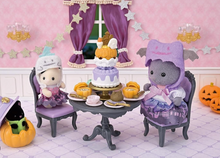 Load image into Gallery viewer, Calico Critters Halloween Surprise Party Set