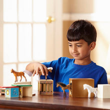 Load image into Gallery viewer, Horse Carrier Wooden Vehicle Play Set