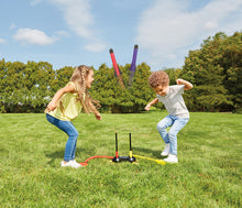 Load image into Gallery viewer, Dual Rocket Launher Outdoor Play Set 6 Foam Rockets