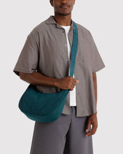 Load image into Gallery viewer, Baggu Medium Nylon Crescent Bag (Deep Sea)
