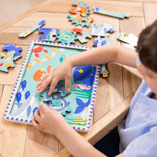 Load image into Gallery viewer, Underwater Jigsaw Spinning Gear Puzzle
