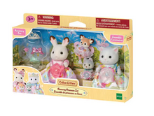 Load image into Gallery viewer, Calico Critters Flowering Princess Set
